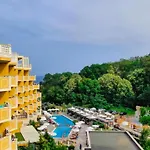 Marina Sands Bijou Boutique - Excellent Choice For Travelers Visiting 2-4p Guest house