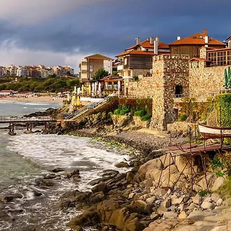 Marina Sands Bijou Boutique - Excellent Choice For Travelers Visiting 2-4p 4* Obzor