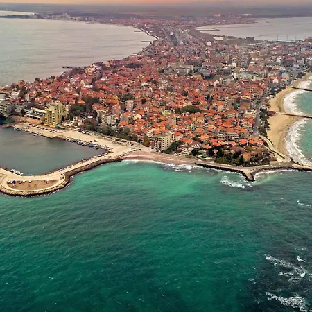 Marina Sands Bijou Boutique - Excellent Choice For Travelers Visiting 2-4p Guest house Obzor