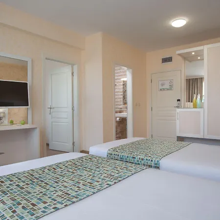 Guest house Marina Sands Bijou Boutique - Excellent Choice For Travelers Visiting 2-4p Obzor