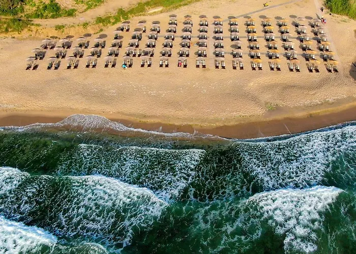 Marina Sands Bijou Boutique - Excellent Choice For Travelers Visiting 2-4p Guest house Obzor